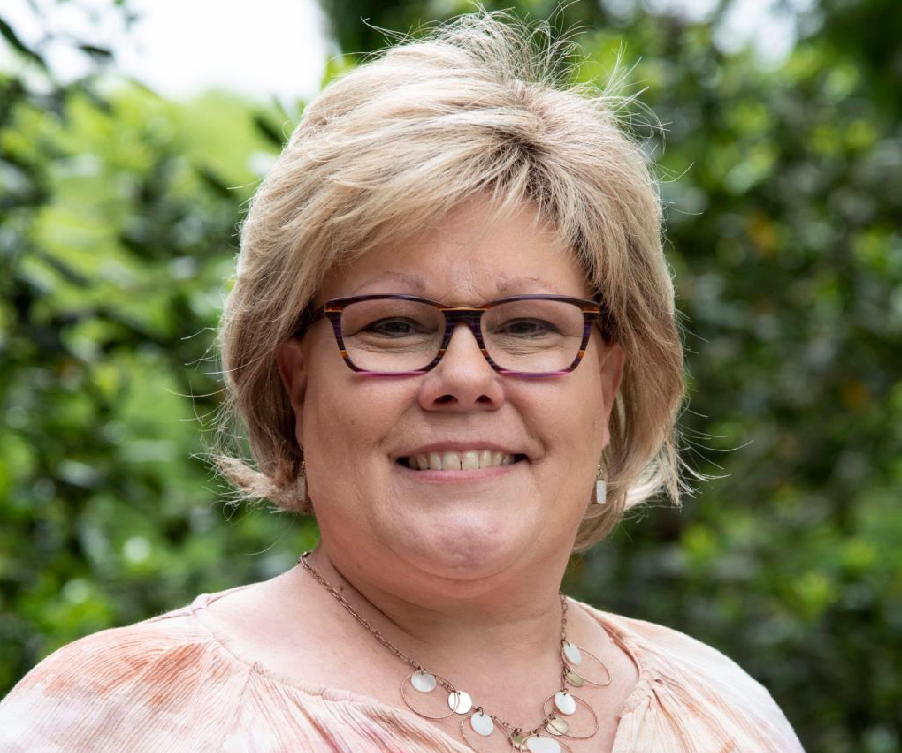 Amy Lyons